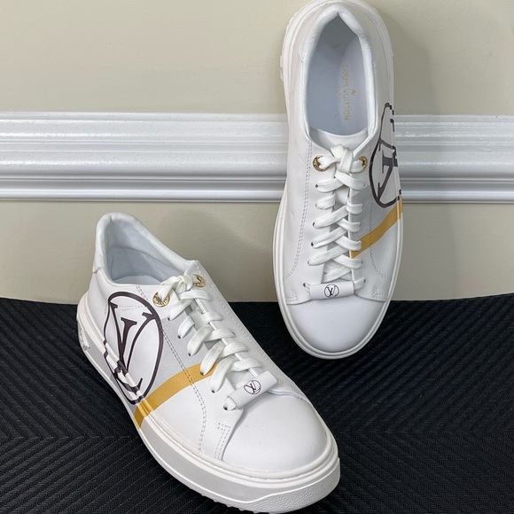 SOLD 😃  AUTHENTIC Louis Vuitton Women’s LV Off White Sneakers Sz. US 9.5 - Picture 9 of 16